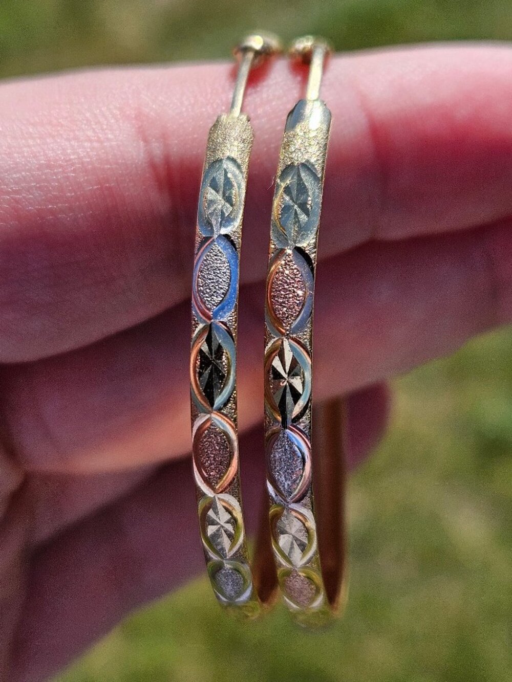 10K Tri-Color 3 Tone Gold Diamond Cut Repousse Large 2 Inch Hoop Earrings - Picture 1 of 12
